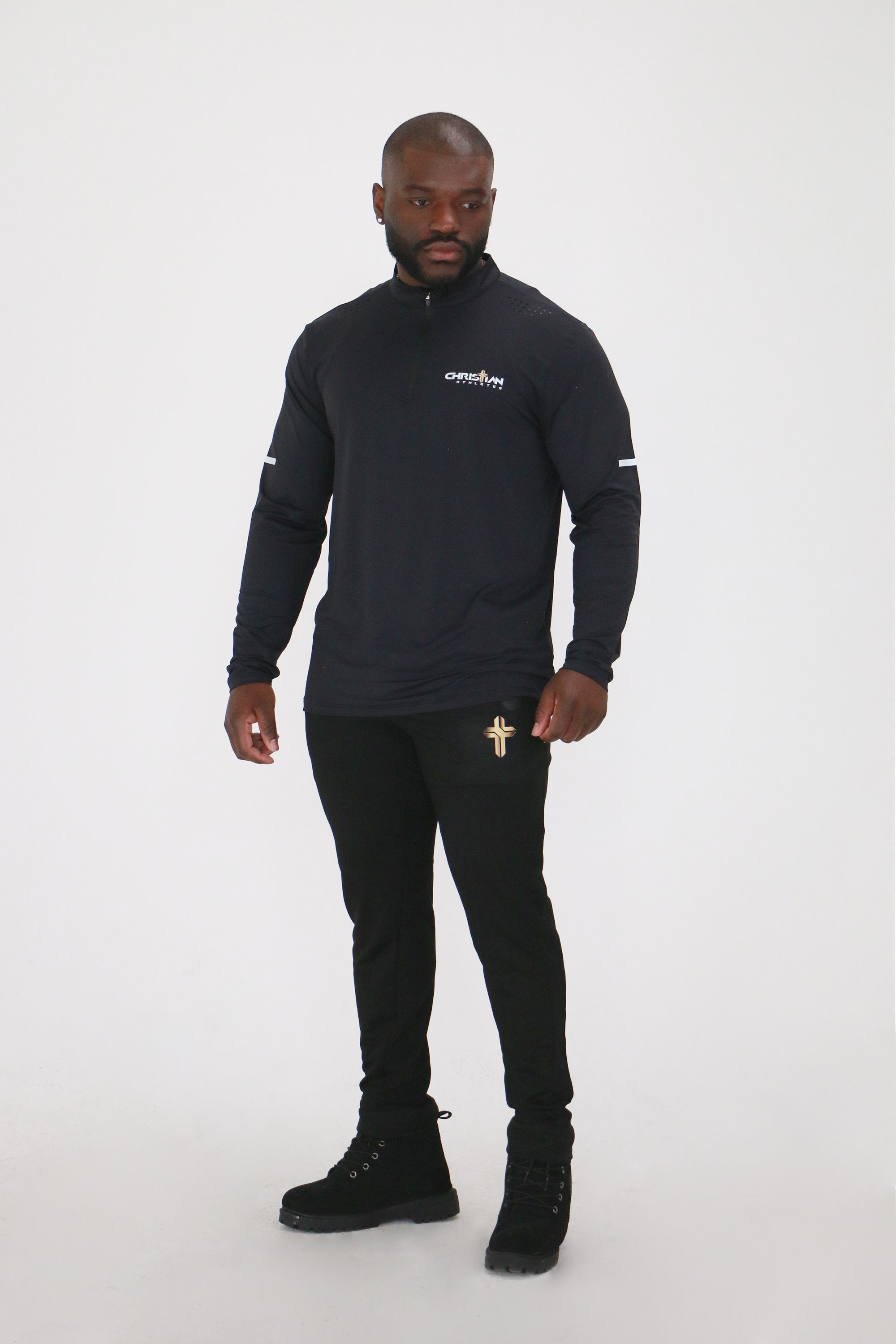 Image of Men's Performance 1/4 Zip Long Sleeve Shirt Black